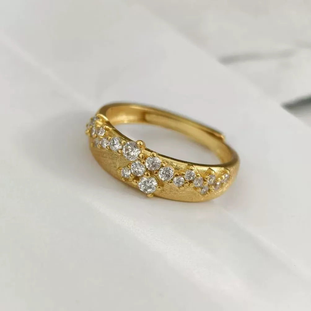 Vintage Sparks Golden Ring