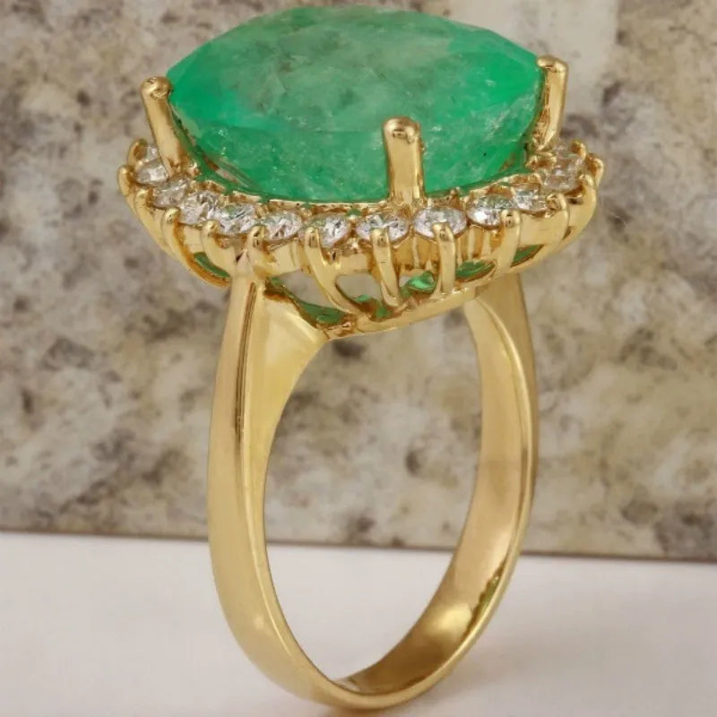 Elegant Green Stone 14K Gold Ring